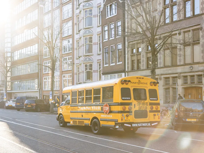 Foto van Amerikaanse schoolbus (partybus) 15p