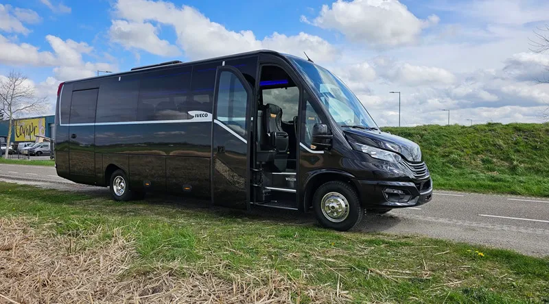 Foto van Iveco Wing 28p